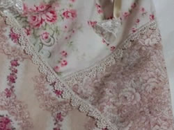 花柄の手さげバック 拡大